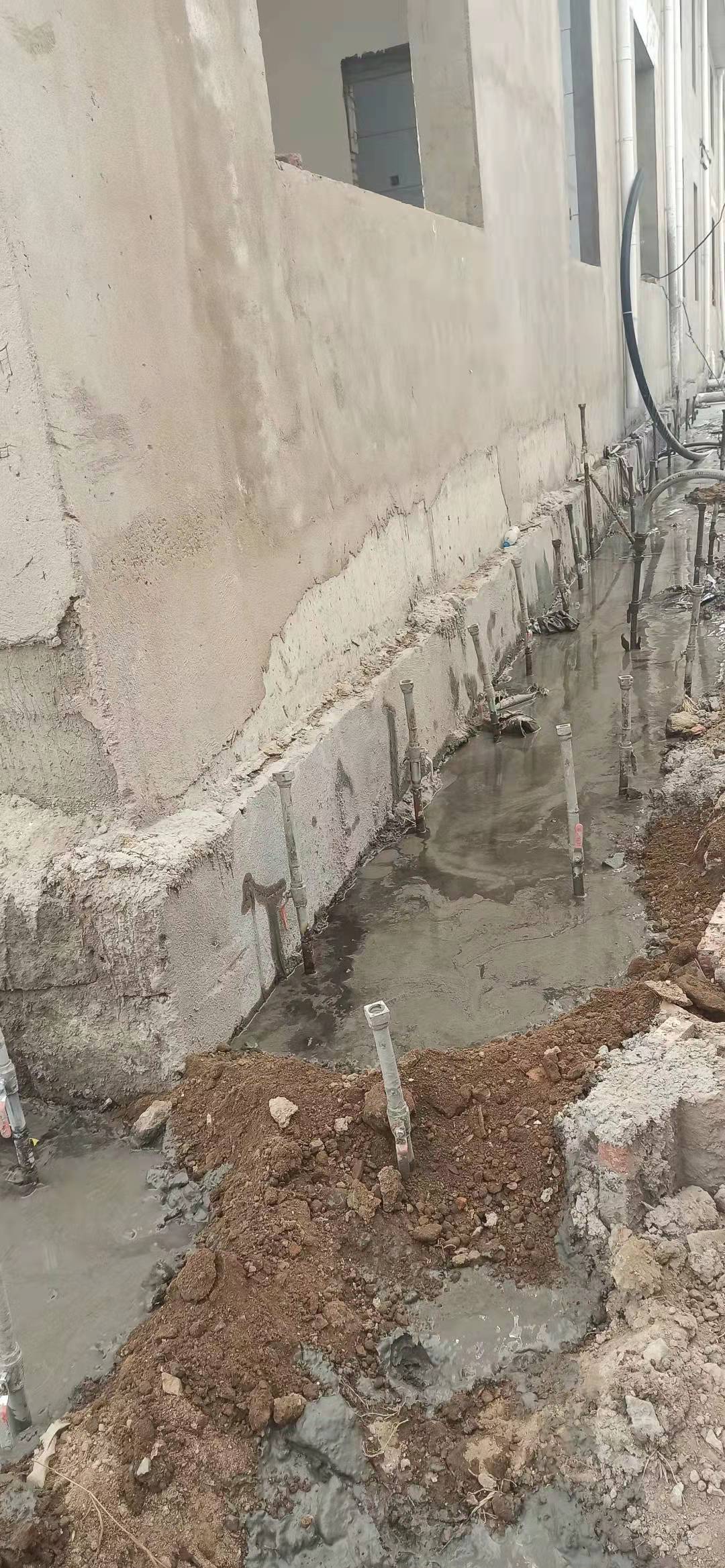 三台地基基础的加固方法